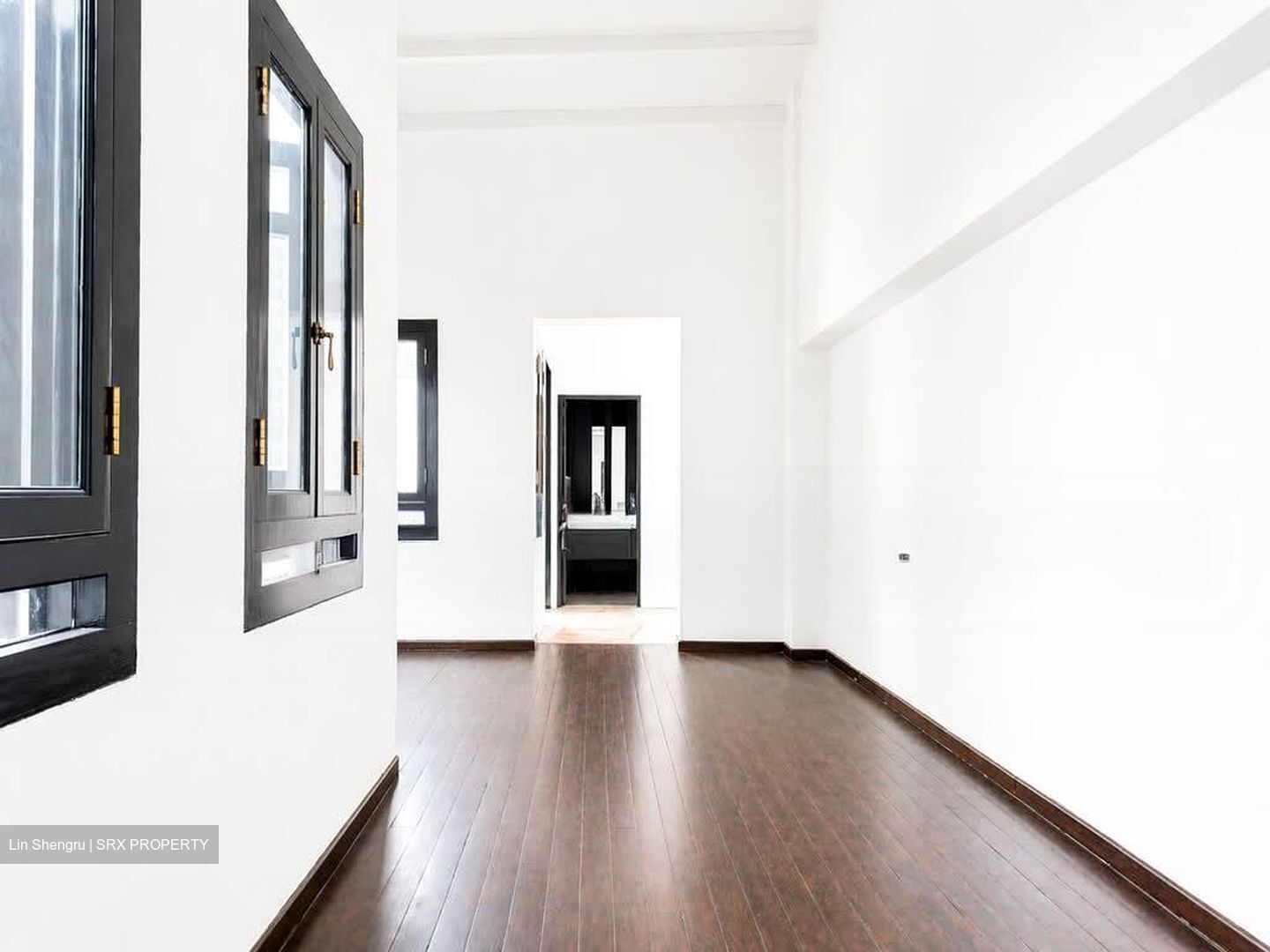 Jalan Pisang (D7), Shop House #550192711